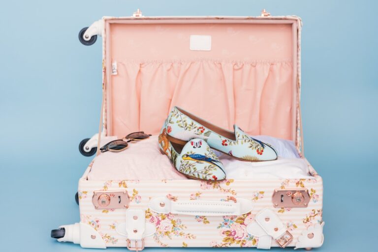 Essential Packing Tips with the Best Luggage Accessories
